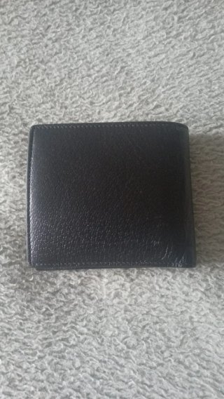 Cartera Gucci Negra con Abeja Dorada