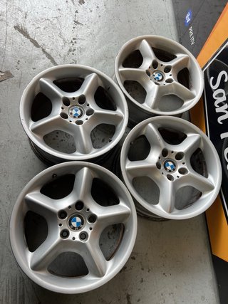LLANTAS (Juego) BMW
