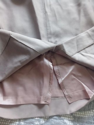 Gonna elegante al ginocchio grigia