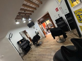 Se transpasa BARBERIA CADIZ CAPITAL