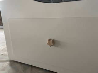 Cama blanca 1.20 con colchón bueno