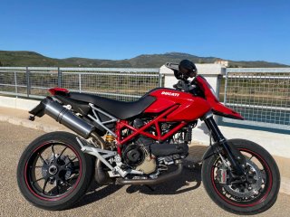 Ducati Hypermotard 1100S