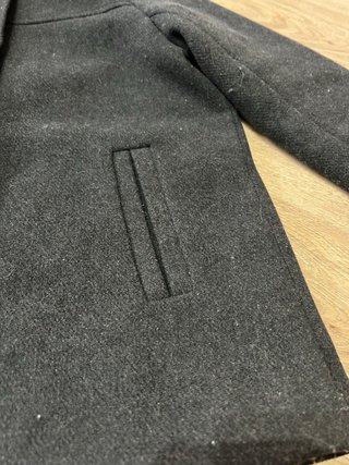 Parka con capucha negra mujer