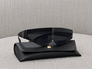 Gafas de sol visor modernas negras