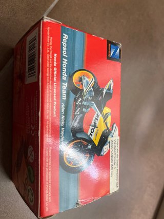 Moto Honda RC211V Repsol Nicky Hayden 1:32