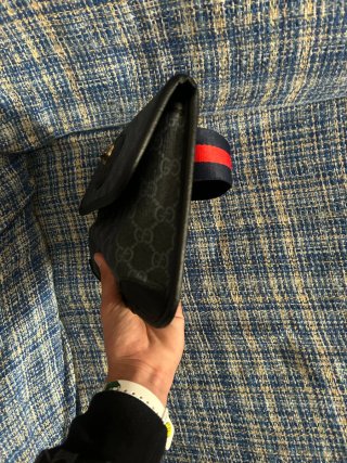 Riñonera Gucci Negra y Dorada