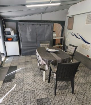 Caravana y complementos camping