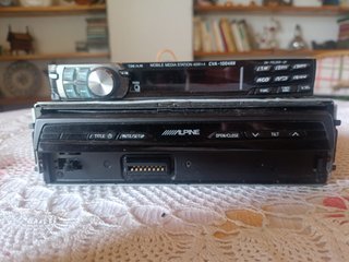 Alpine CVA-1004RR Pantalla Motorizada