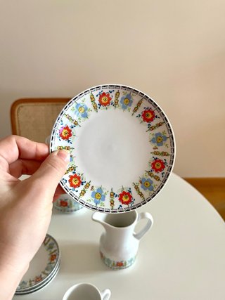 Juego de café de cerámica con flores