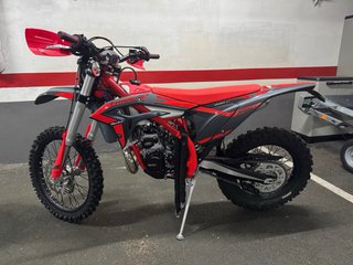 Moto enduro Beta Xtrainer 300 2025