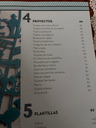 Libro “Recorta este libro” de Emily Hogarth