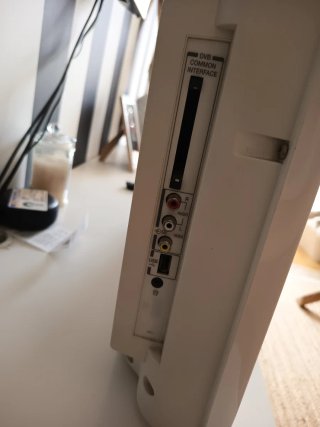 Televisor Toshiba Blanco 28-32