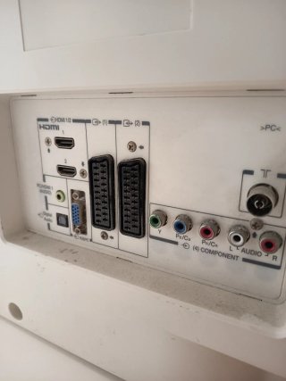 Televisor Toshiba Blanco 28-32