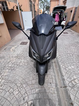 Yamaha TMAX 530 Negra/Gris