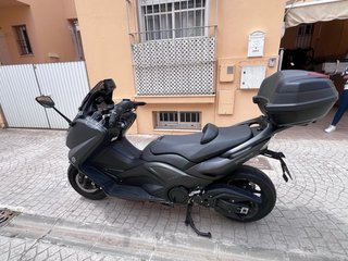 Yamaha TMAX 530 Negra/Gris