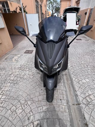 Yamaha TMAX 530 Negra/Gris