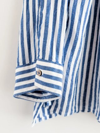 Camisa aayas azul y blanca