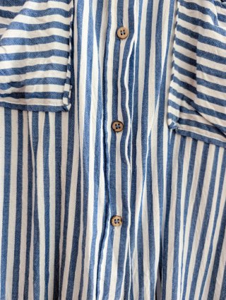 Camisa aayas azul y blanca