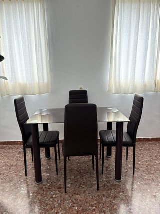 Mesa de comedor con 4 sillas - ENVIO GRATIS