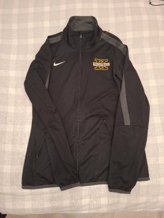 Lote 11 Sudadera Nike. Track jacket.