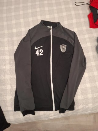 Lote 11 Sudadera Nike. Track jacket.