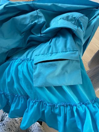 Traje de flamenca azul con mantoncillo rosa talla