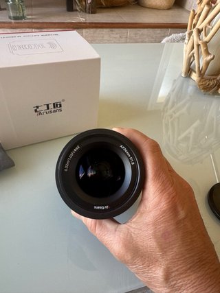 Objetivo 7Artisans 24mm f/1.8 L