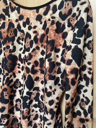 Vestido leopardo escote espalda