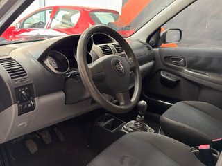 Suzuki Ignis 2004