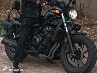 Honda Rebel CMX 500 Negra