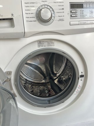 LAVADORA LG 7KG 1200RPM A+++. COMO NUEVA