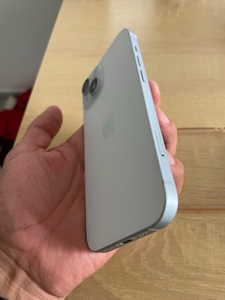 iPhone 15 128GB