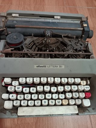 Lote 2 Máquinas Escribir antiguas