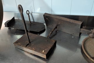 Juego de 3 cerraduras antiguas con llaves