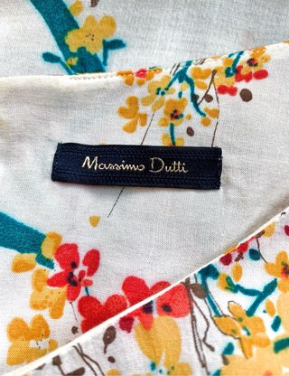 Camisa de Massimo Dutti con estampado de flores