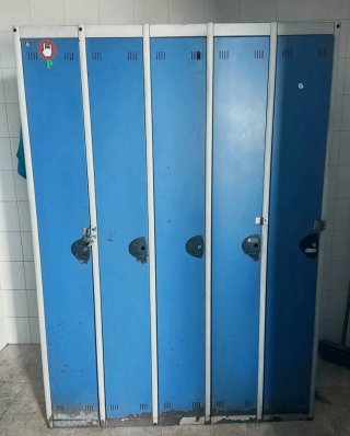 Taquillas metálicas azules