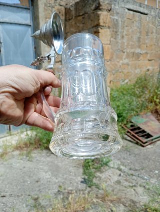 Boccale birra con coperchio