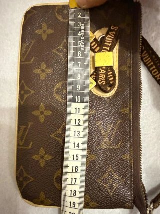 Pochette Louis Vuitton monogram marrone