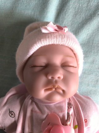 Muñeca Reborn con Ropita y Maletín