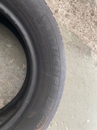 175/65R14  82T