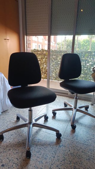 2 Sillas de Oficina Negras