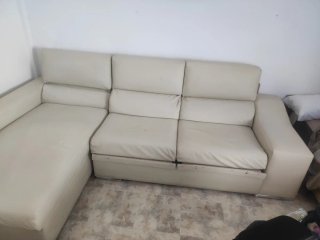 Sofá chaise longue beige polipiel