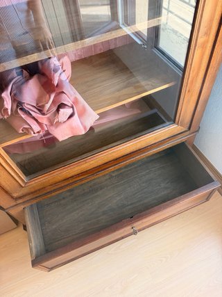 Armario antiguo madera y cristal