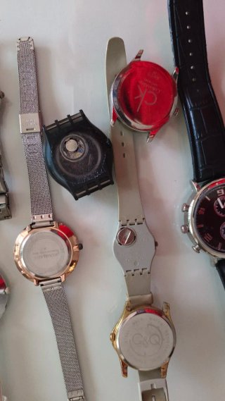 Relojes de pulsera variados
