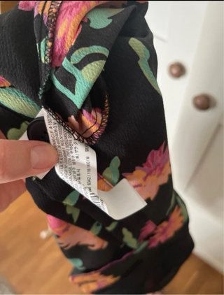Vestido floral Zara