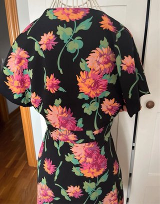 Vestido floral Zara