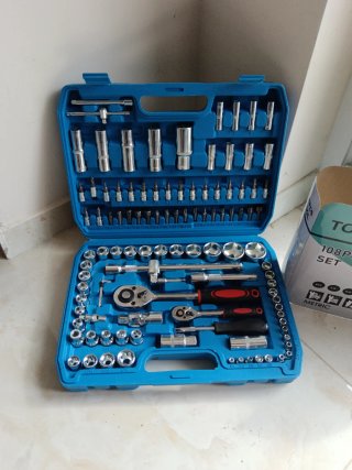 Kit attrezzi 108 pezzi chiavi a bussola valigetta