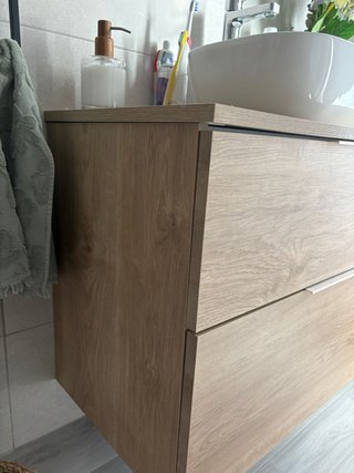 Mueble de baño con lavabo de cerámica