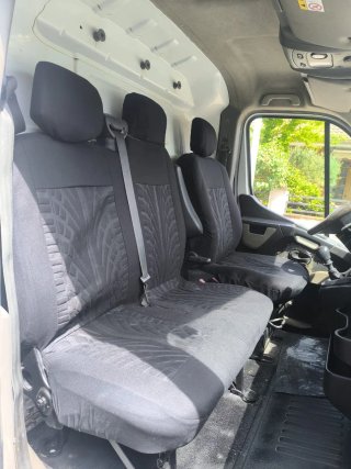 Nissan NV400 2015