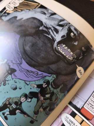 MARVEL Hulk gris